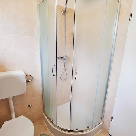 Apartament Leo *