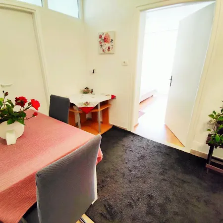 Leo Apartment Umag